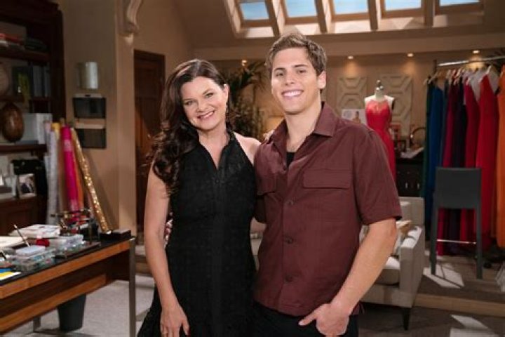 Crew Morrow: The Rising Star Of The Digital Era