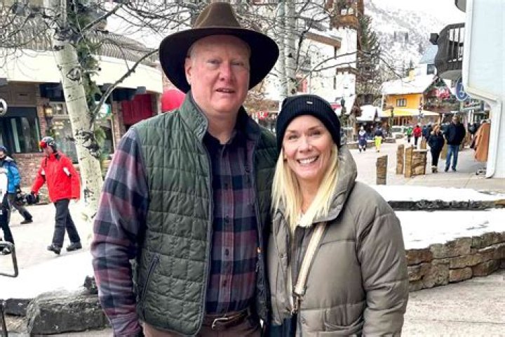 Discover Leanne Morgan's Husband In Exclusive Photos