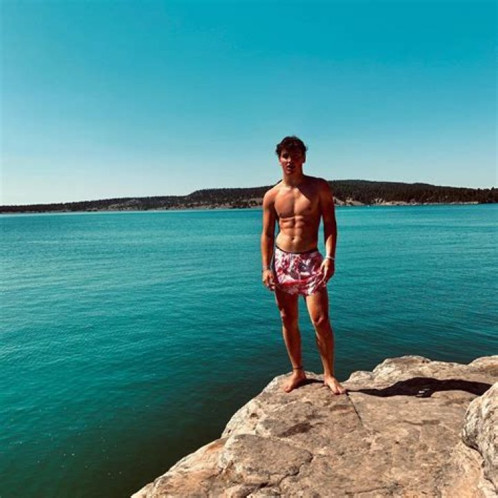 Discover The Impeccable Height Of Rising Star Benson Boone