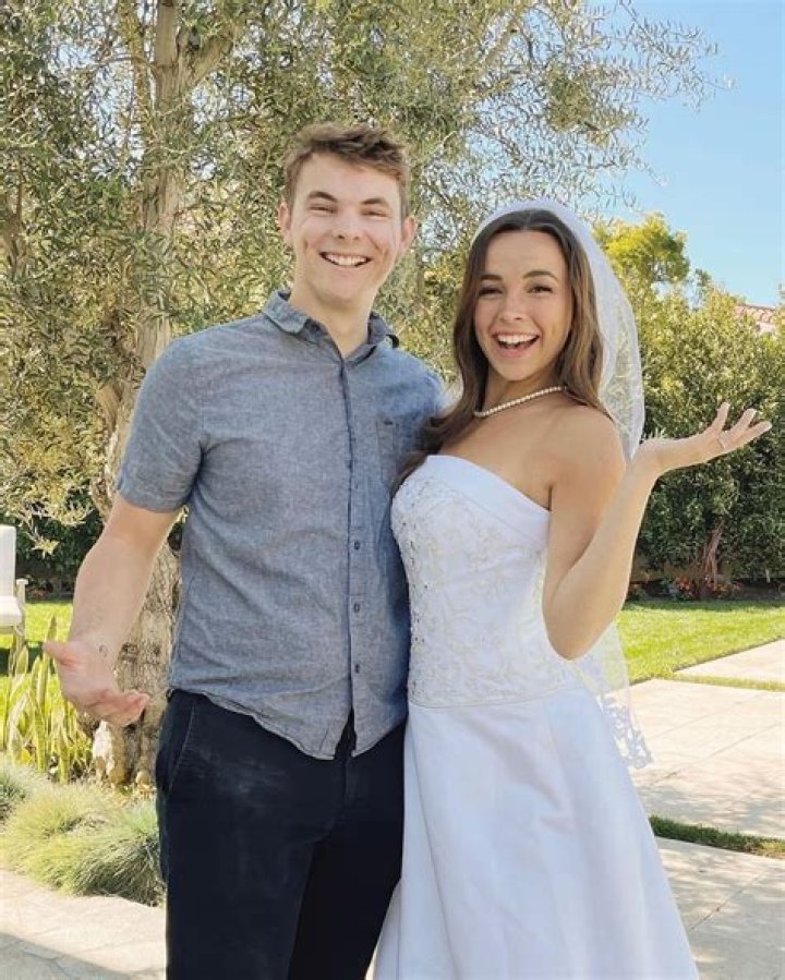 Discovering Pierson Wodzynski's Date Of Birth: A Journey Into Her Life