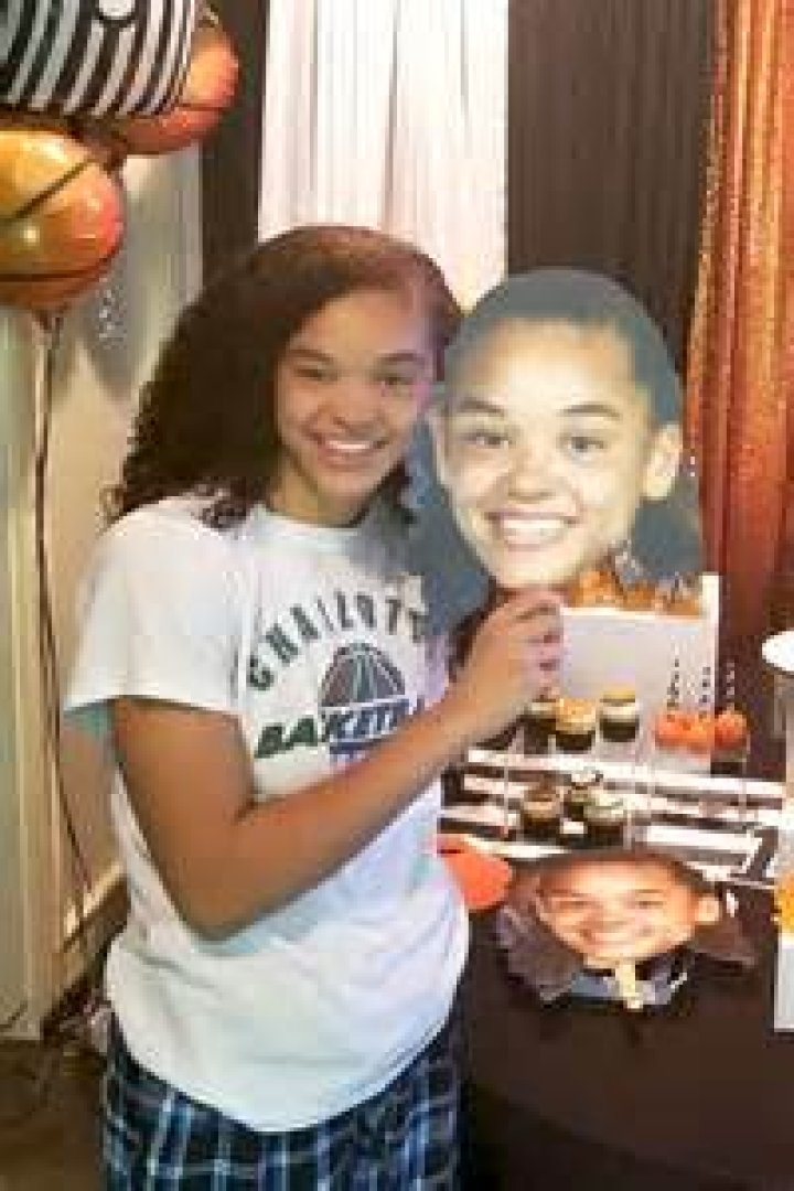 Discovering The Allure Of Senali Moss: A Unique Gem