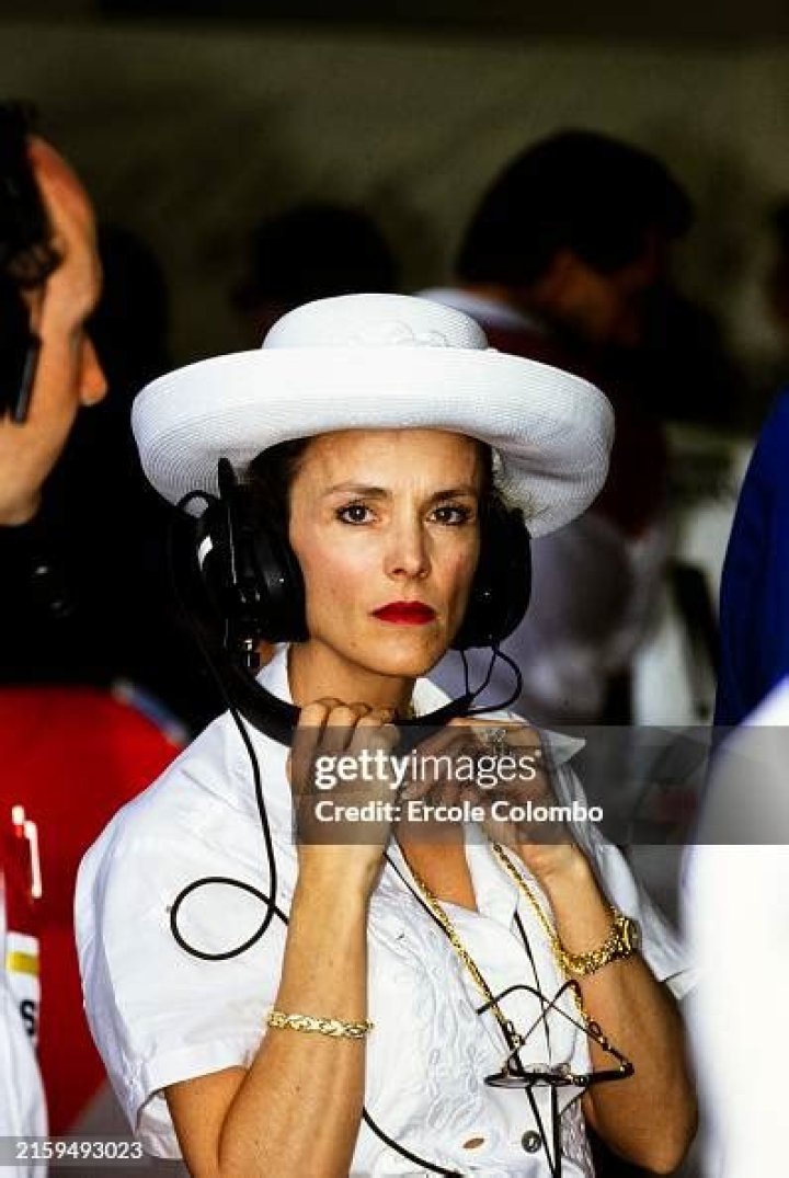 Dr. Sandra Spinozzi: Renowned Nephrologist And Researcher