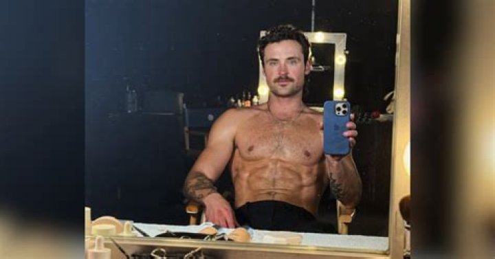 Dylan Efron Shirtless: Unveiling The Charismatic Star