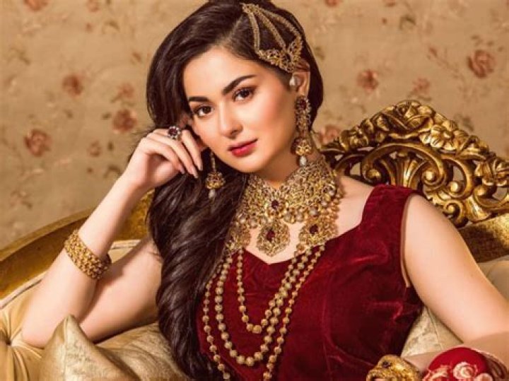 Exploring The Age And Journey Of Hania Amir
