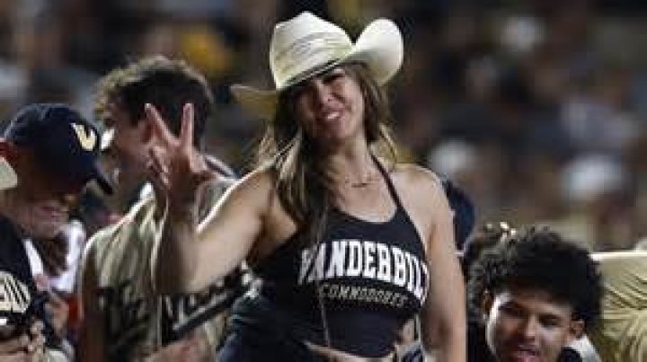 Exploring The Life Of Alex Padilla: Age, Girlfriend, And More