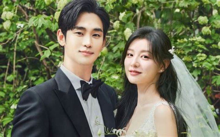 Is Kim Soo Hyun Single Or Married? The Truth Revealed