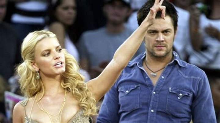 Johnny Knoxville And Jessica Simpson: A Hollywood Connection
