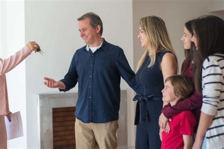 Laura Bargatze: A Real Estate Agent With A Passion For Helping Clients