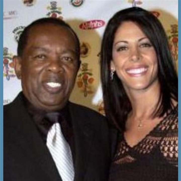 Lou Rawls's Spouse: A Devoted Partner In Life And Love