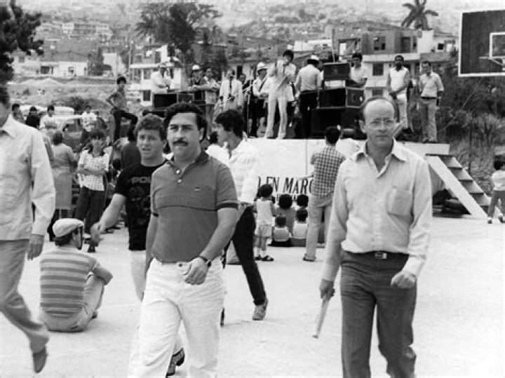 Pablo Escobar: The Enigmatic King Of Cocaine And His Astonishing Net Worth