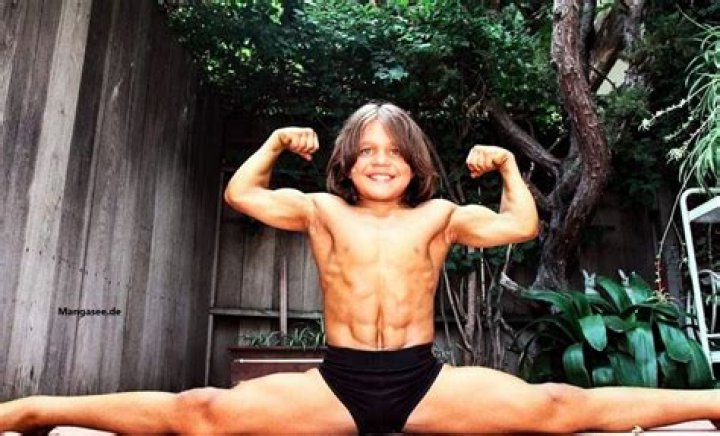Richard Sandrak: The Boy Who Became A Muscle Marvel