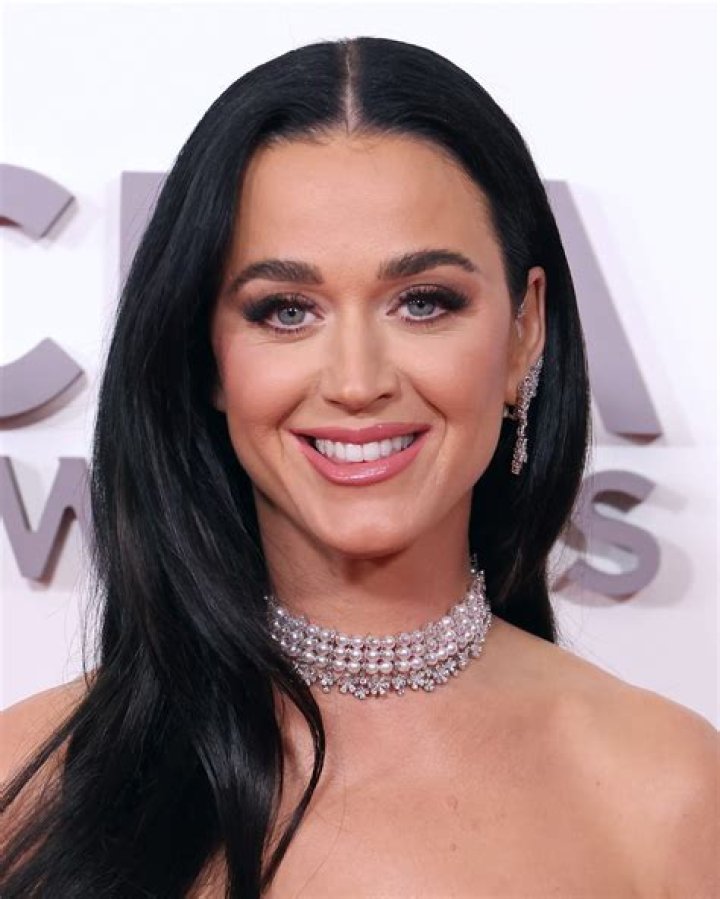 Sensational Celebrities Starting With S: A Comprehensive List