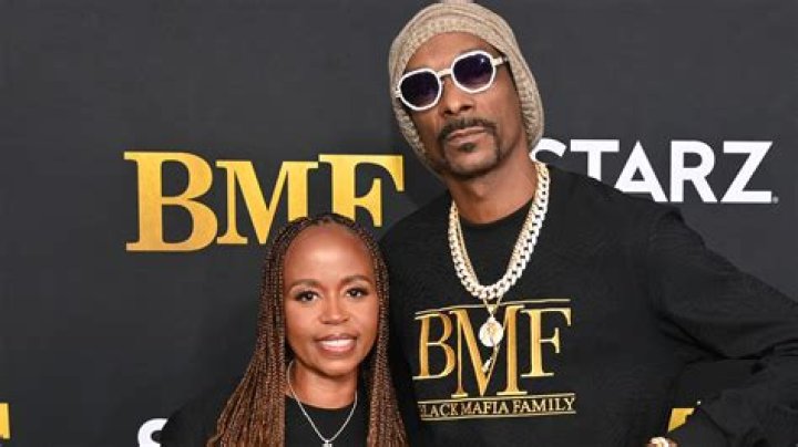 Snoop Dogg's 90s Love: The Story Of His Wife