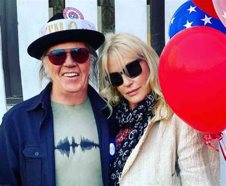 Unraveling The Mystery: Who Is Daryl Hannah Married To?