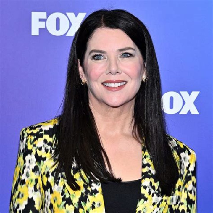Unveiling Lauren Graham's Height: A Comprehensive Guide