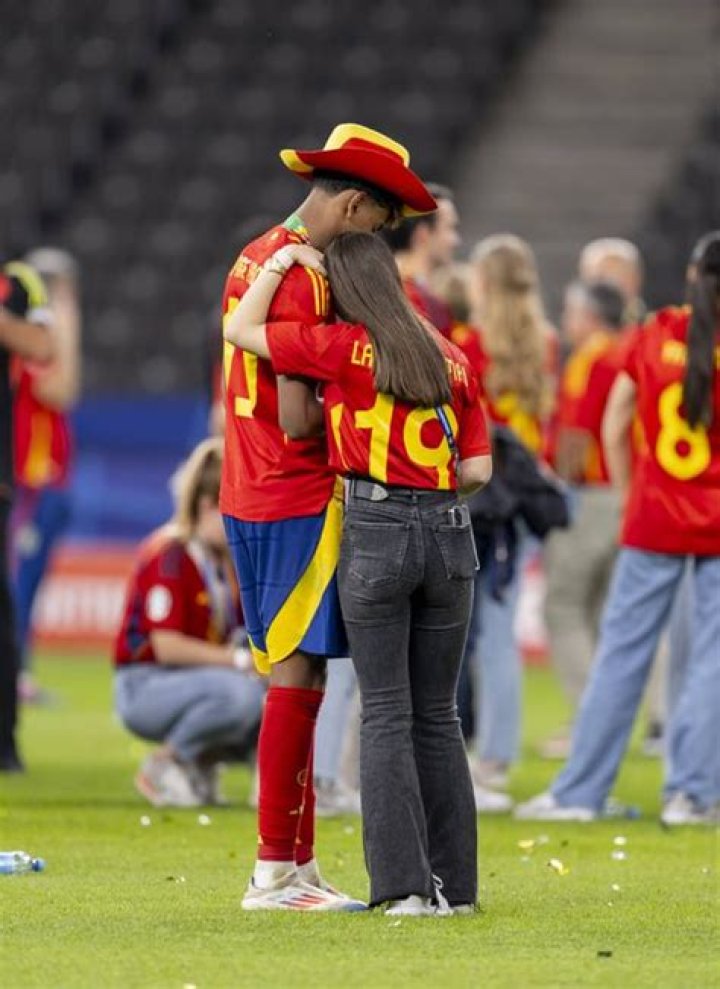 Unveiling The Age Of Alex Padilla's Girlfriend: A Closer Look