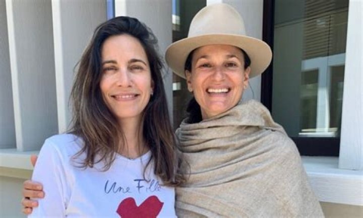 Unveiling The Enigma Of Eve Von Romberg: A Journey Through Life And Art