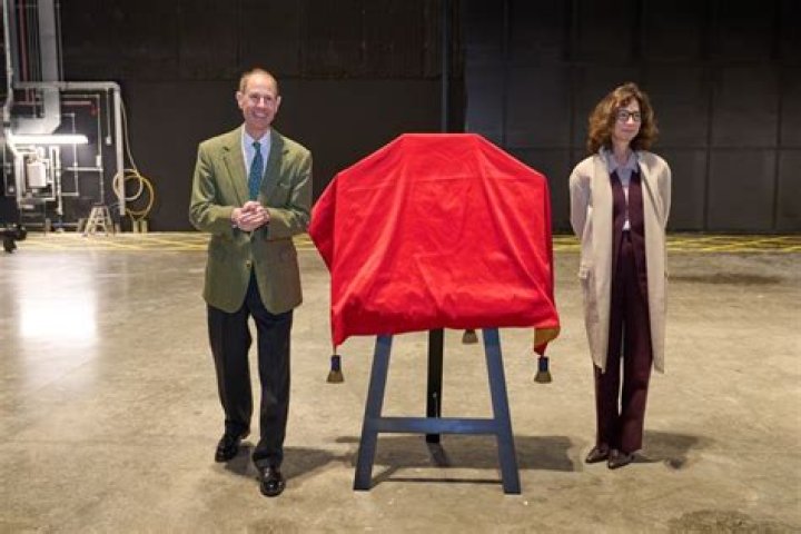 Unveiling The Enigmatic Roger Moore Fortune