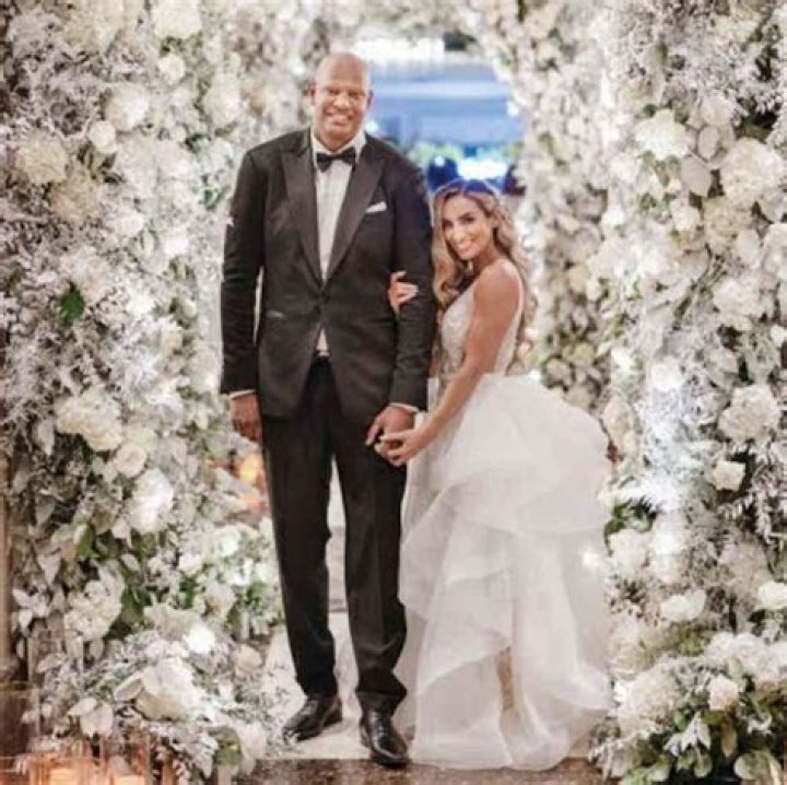 Unveiling The Mysteries Of Charlie Villanueva's Wife's Height