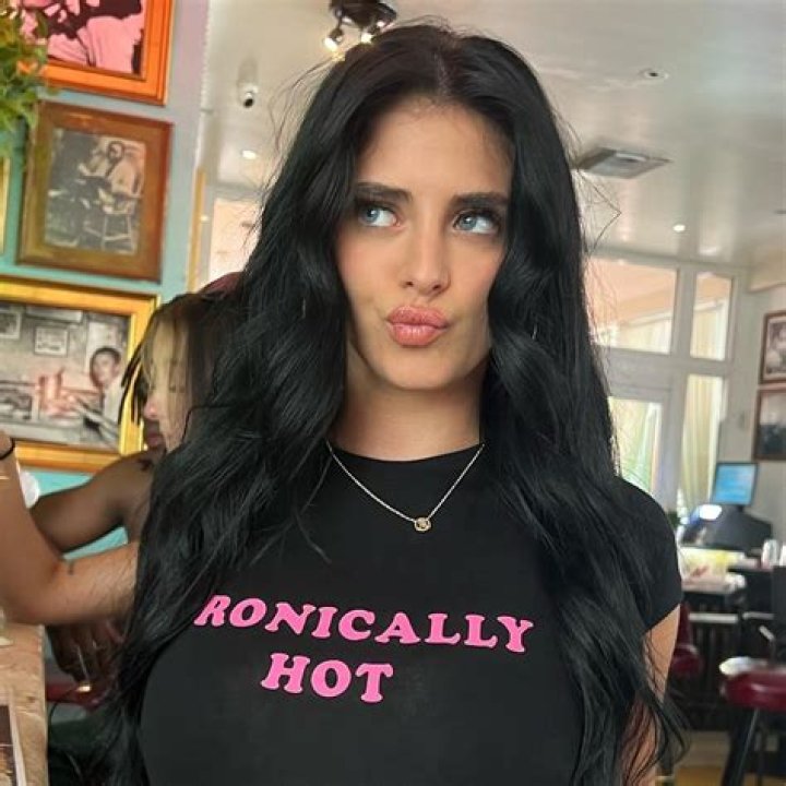 Unveiling The Mystery: How Old Is Camila Araujo's Brother?