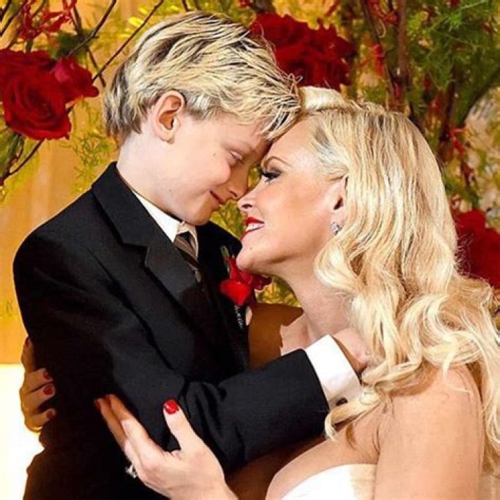 Unveiling The Mystery Of Jenny McCarthy's Baby Daddy