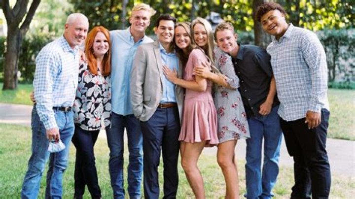 Unveiling The Truth: Does The Pioneer Woman Have Cancer In Real Life?