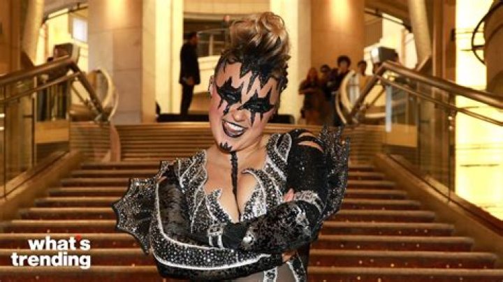 Unveiling The World Of JoJo Siwa: Who Is She Really?